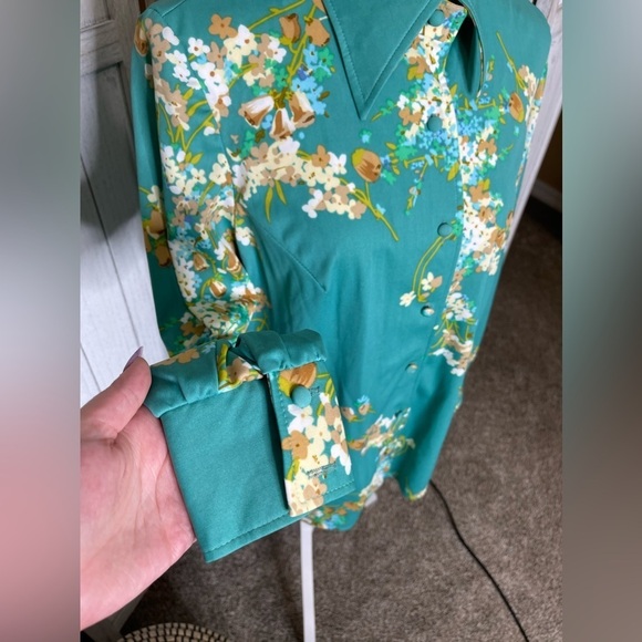 Vintage Lord & Taylor Woman’s Blouse Large Microfloral cottagecore button-up - Picture 4 of 5